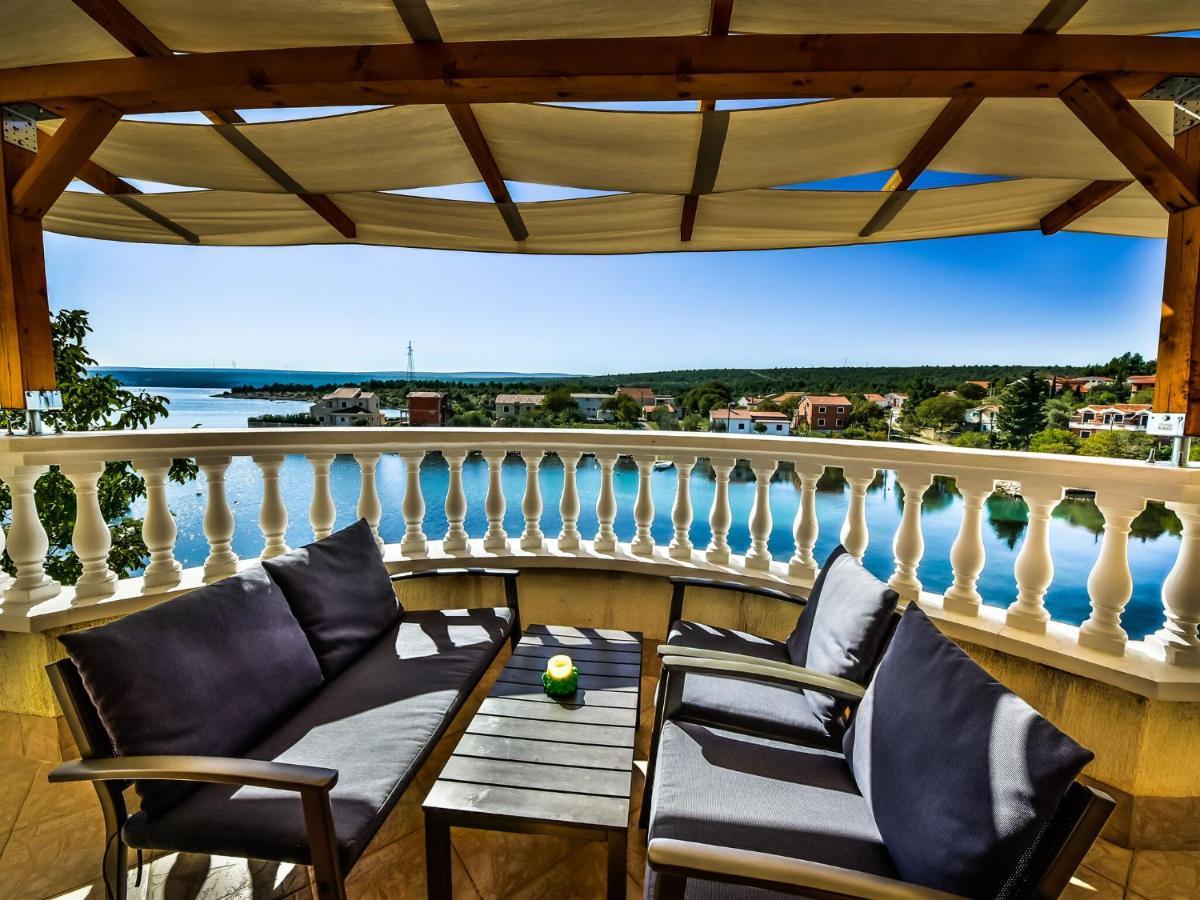 Cozy Holiday Home In Krusevo With Garden Екстериор снимка